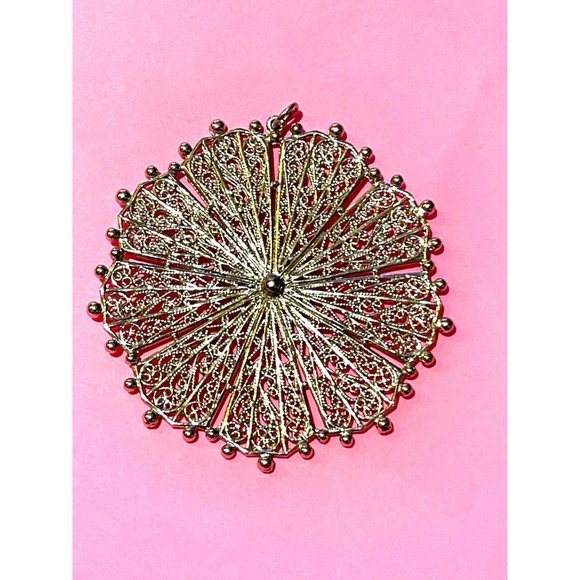 Silver tone, abstract, pattern, massive, funky, and fun pendant jewelry - Picture 2 of 7